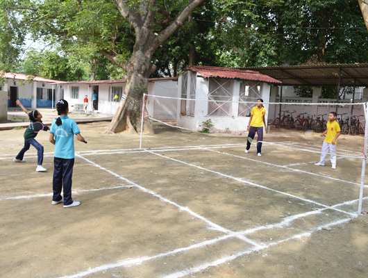 Badminton